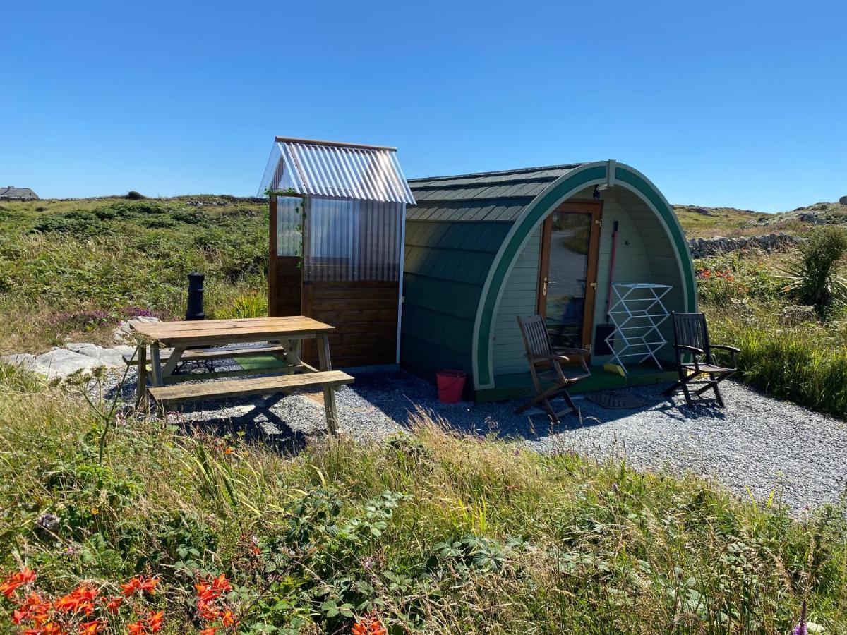 Earls View Pod Hotel Carna Екстериор снимка