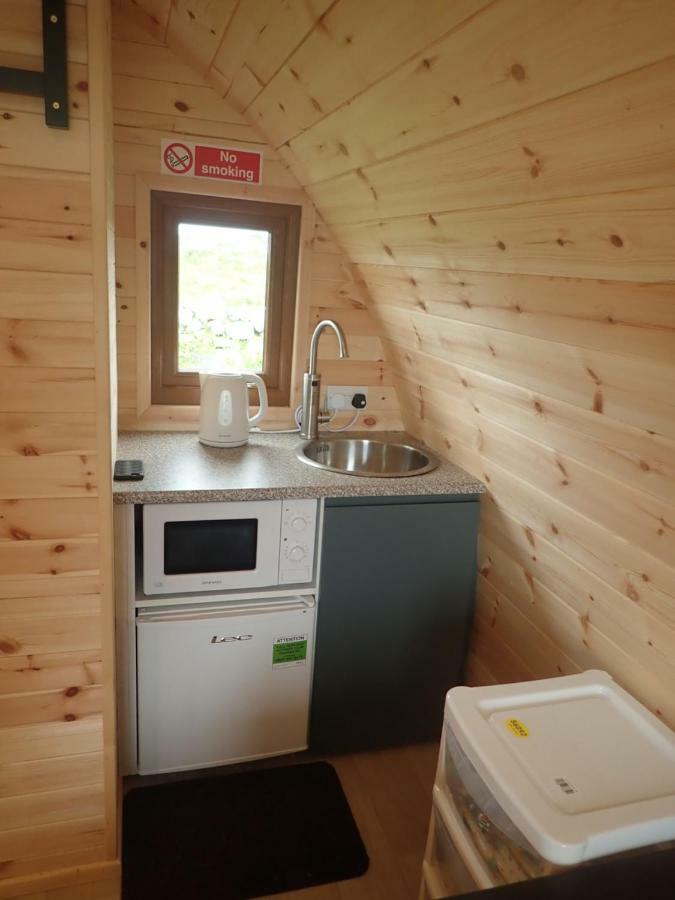 Earls View Pod Hotel Carna Екстериор снимка